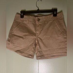 American Eagle Size 4 Khaki Shorts